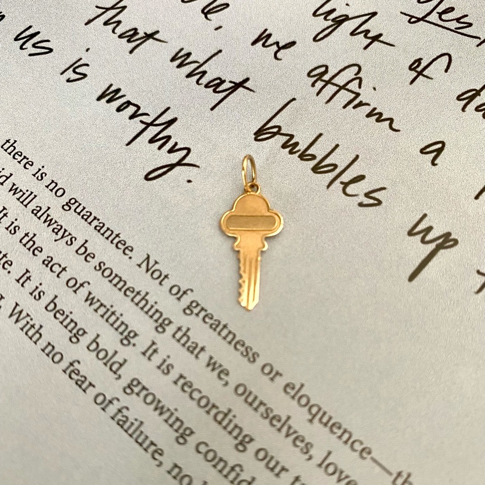 14k Gold Key Pendant